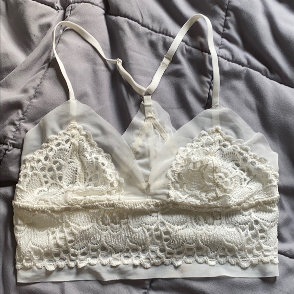 NWOT Lace and Mesh Bralette